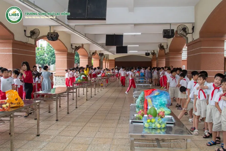 Trường song ngữ Lạc Hồng