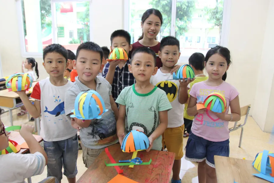 Trường tiểu học Lômônôxốp