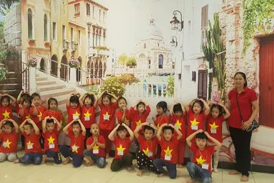 Trường mầm non Tứ Liên