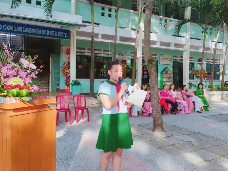 Trường tiểu học Hương Long