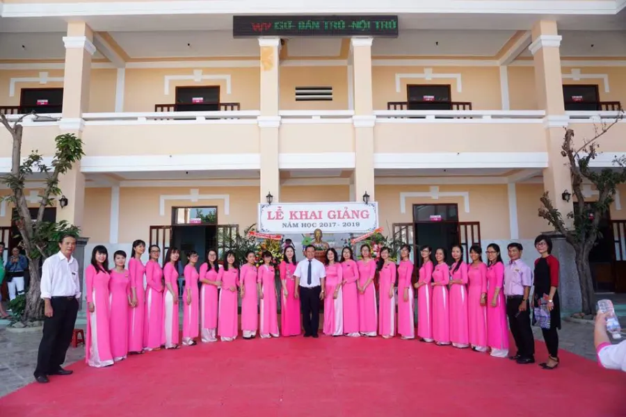 Trường Liên cấp - Song ngữ Hoa Sen - Thanh Son