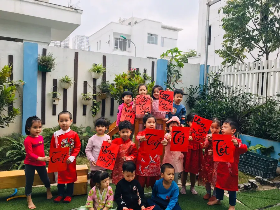 Hệ thống mầm non Song ngữ Kids smile Montessori  - Hoàng Quốc Việt (cơ sở 6)