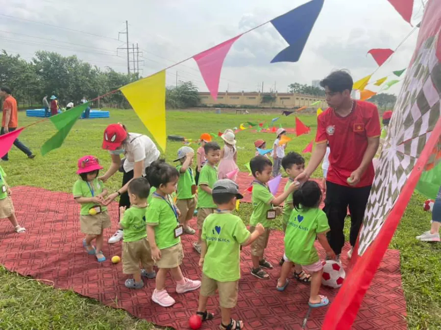 Trường mầm non Tuổi Thơ Xanh Montessori