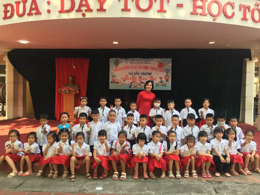 Trường Tiểu học Trần Phú