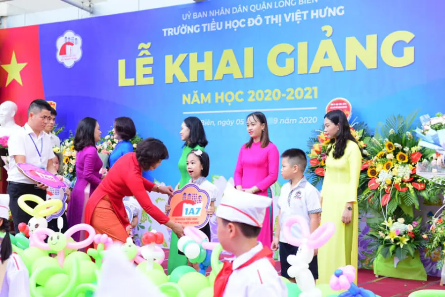 Trường Tiểu học Đô thị Việt Hưng