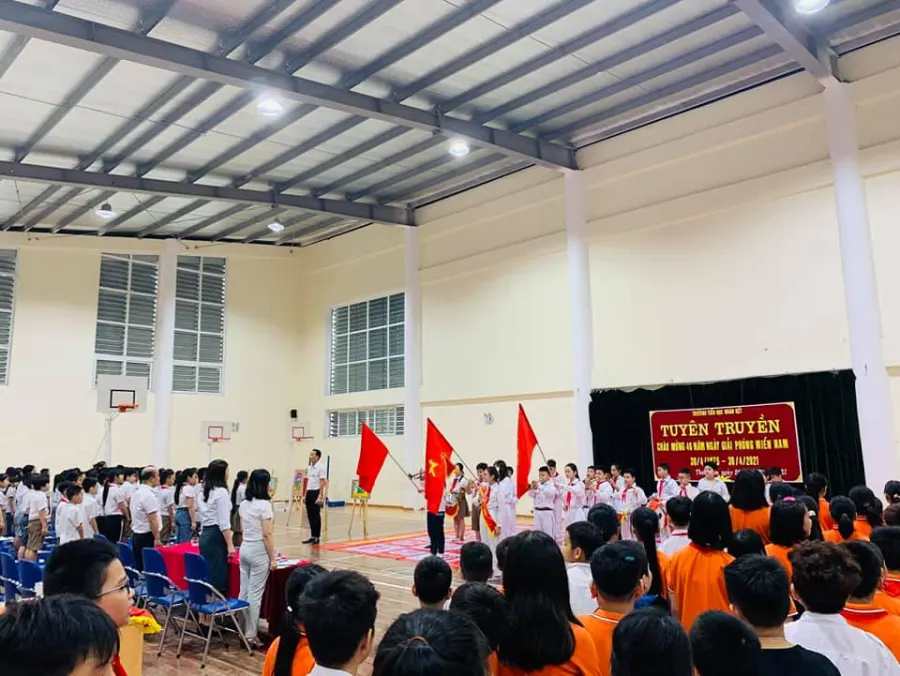 Trường Tiểu học Đoàn Kết