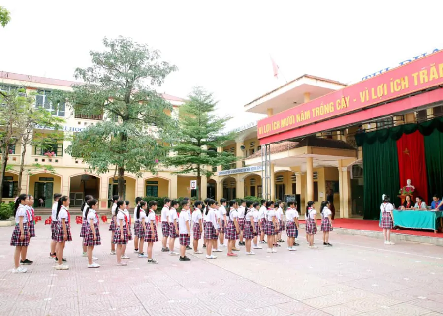 Trường Tiểu học Trung Sơn Trầm