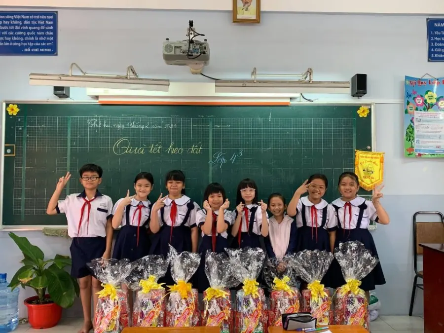 Trường Tiểu học Đặng Trần Côn