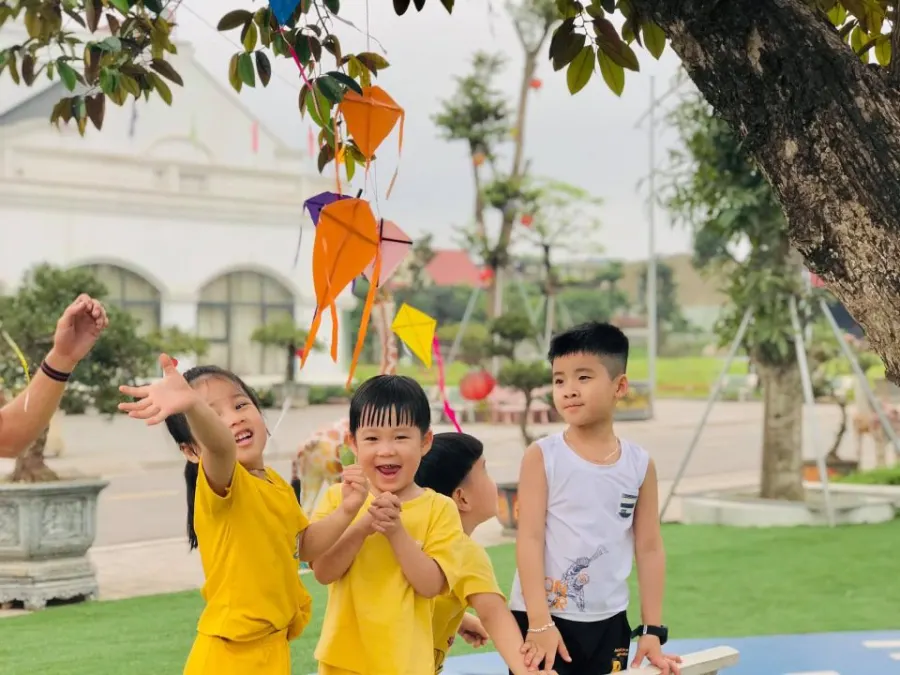 Trường Mầm non Sunrise Kids