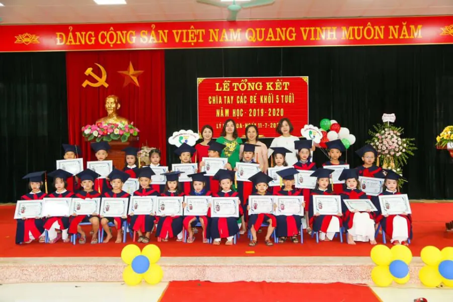 Trường mầm non Lý Vạn Hoa