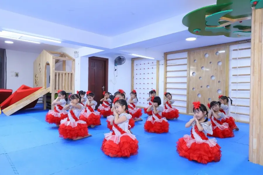 Trường Mầm non Viet My Montessori