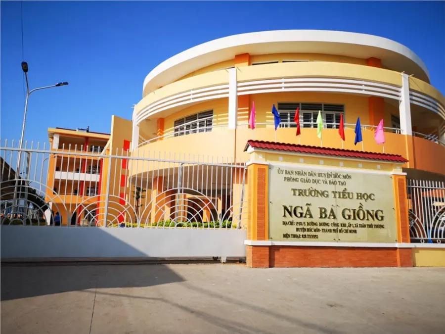 Trường Tiểu học Ngã Ba Giồng