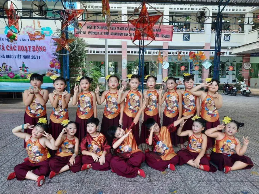 Trường Tiểu học Lê Văn Tám