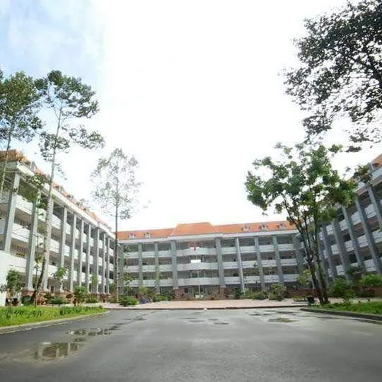 Trường Tiểu Học Lai Uyên