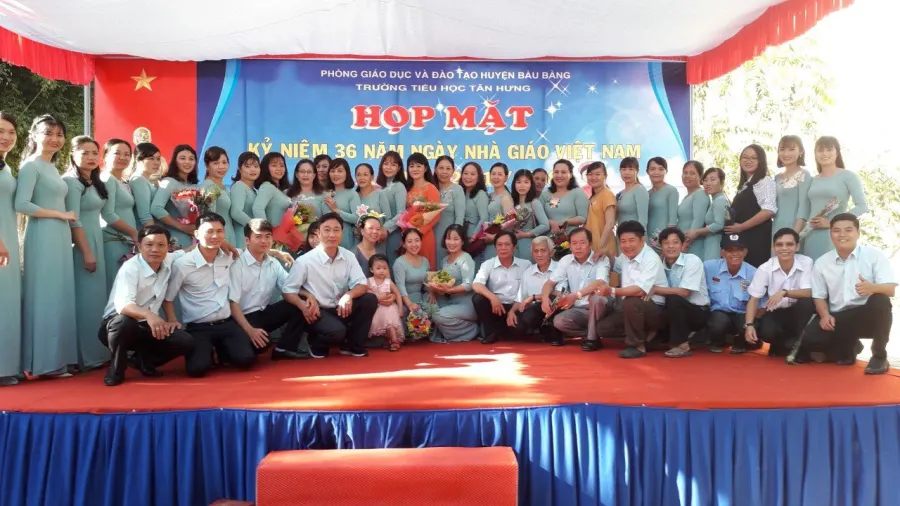 Trường Tiểu Học Tân Hưng