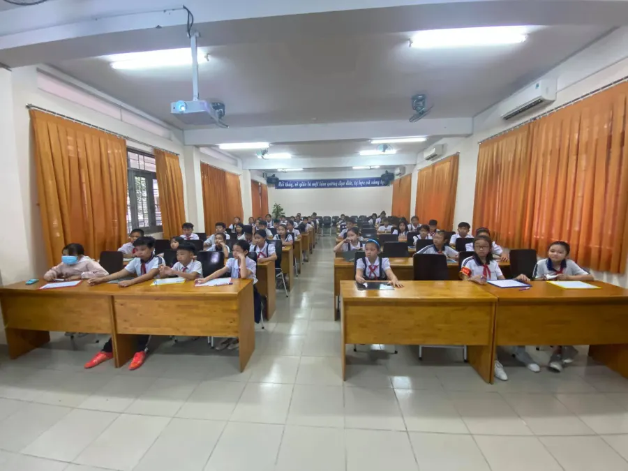 Trường Tiểu Học Phú Lợi
