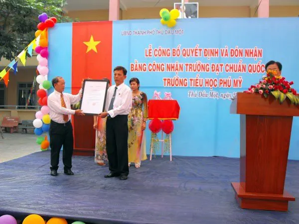 Trường Tiểu Học Phú Mỹ CS Chính