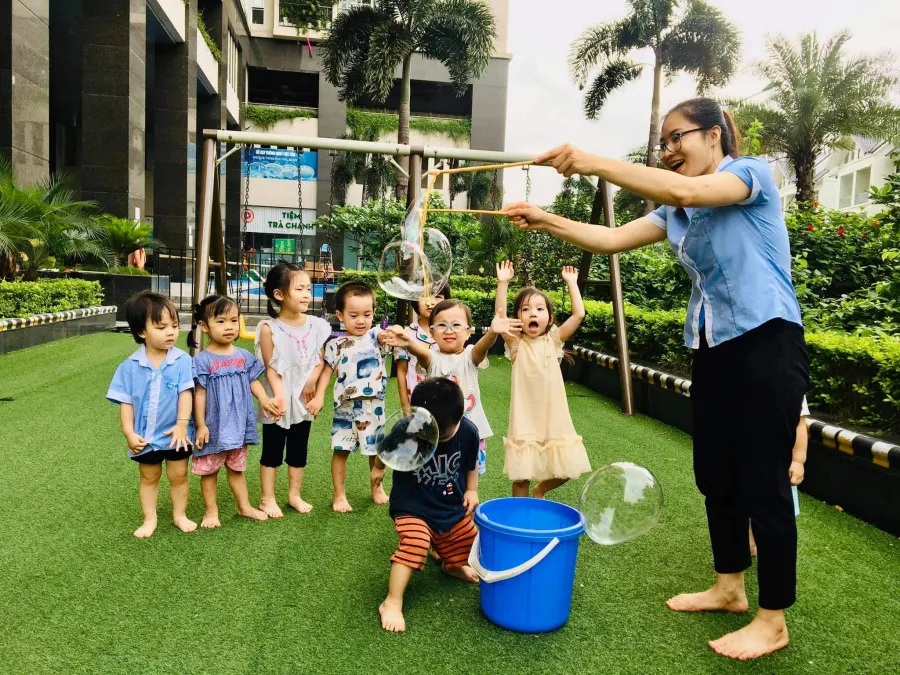 Trường mầm non Happy Feet Montessori pre-school - KĐT Xa La