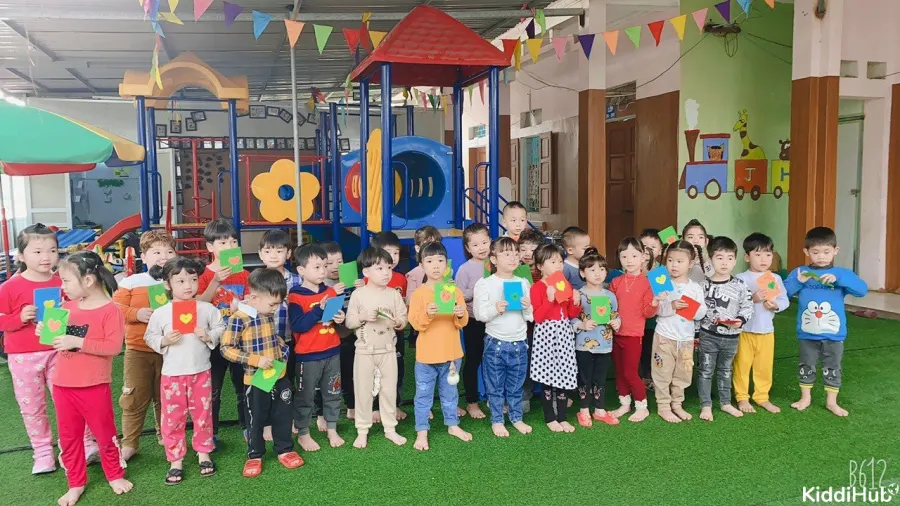 Trường Mầm Non Sen Vàng