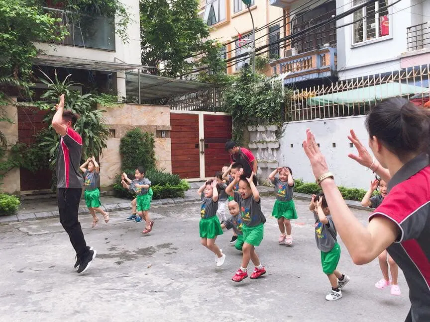 Trường mầm non Song ngữ Việt Mỹ Montessori