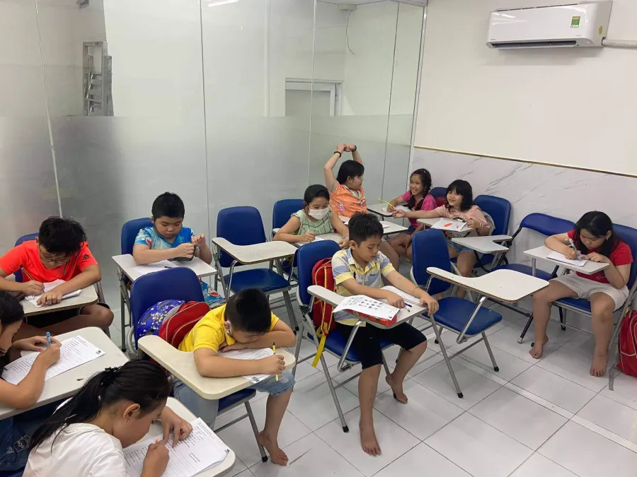 Trung Tâm Anh Ngữ Let's Learn