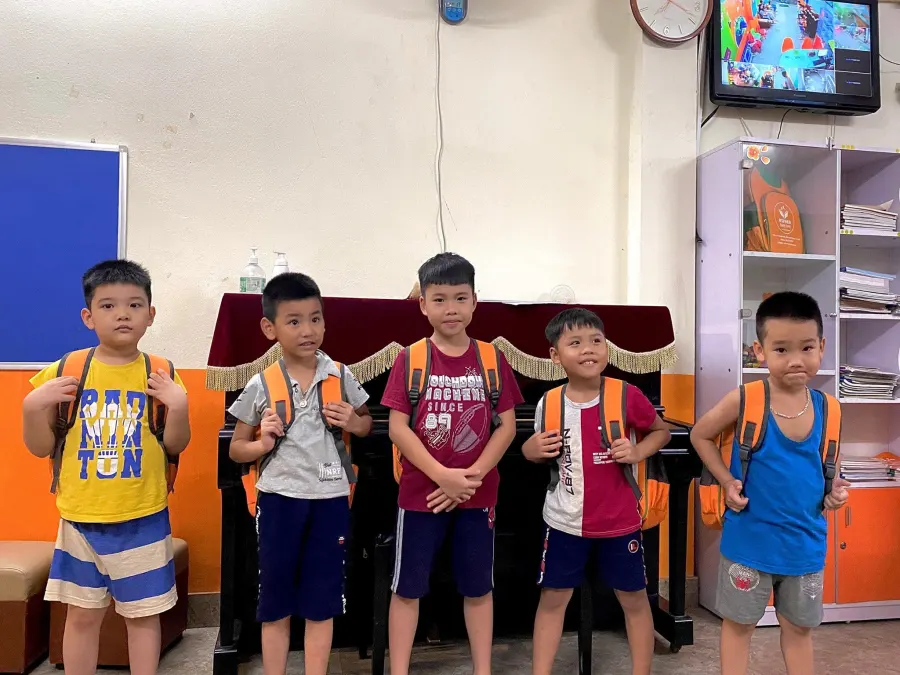 Trung tâm Anh Ngữ HuLa- Tiếng Anh trẻ em
