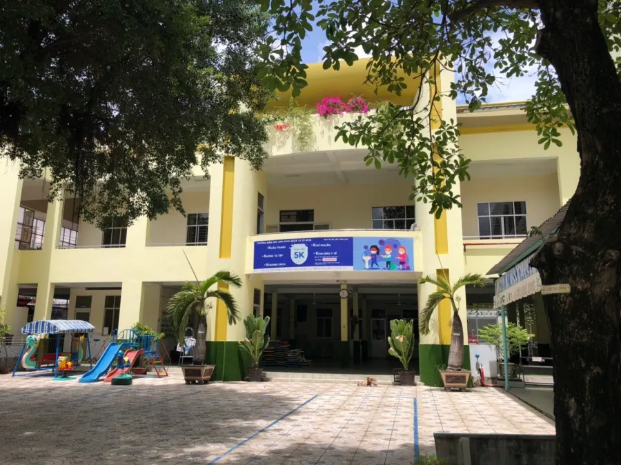 Trường Mầm Non Ánh Sáng