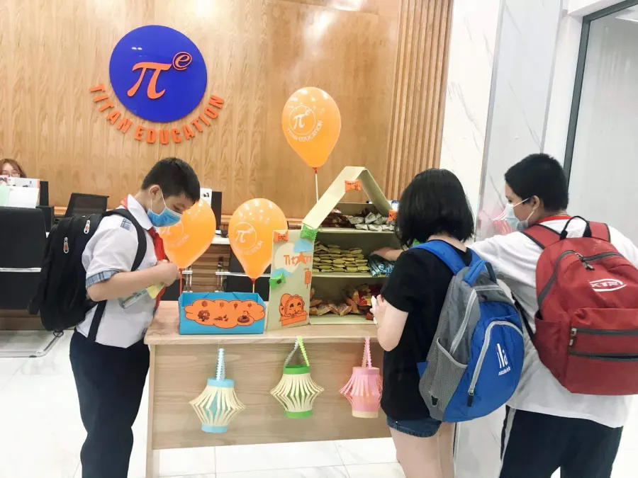 Trung Tâm Toán TITAN Education- Võ Thị Sáu