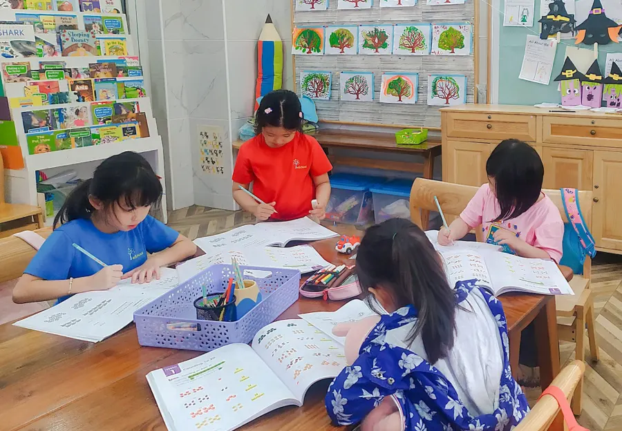 Trường Tiểu Học Quốc tế ESchool