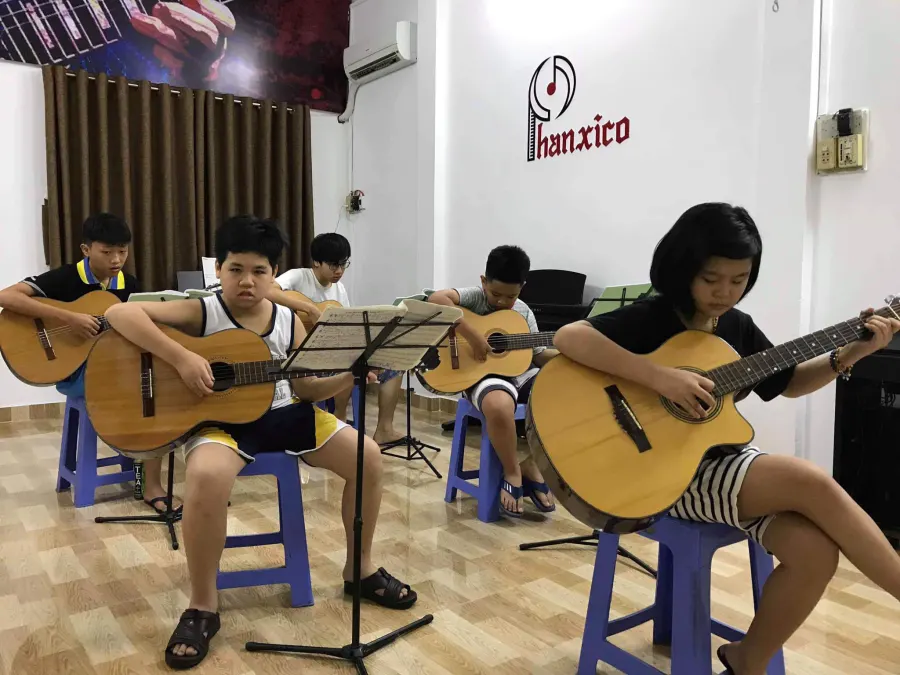 Trung Tâm Âm Nhạc Phanxico