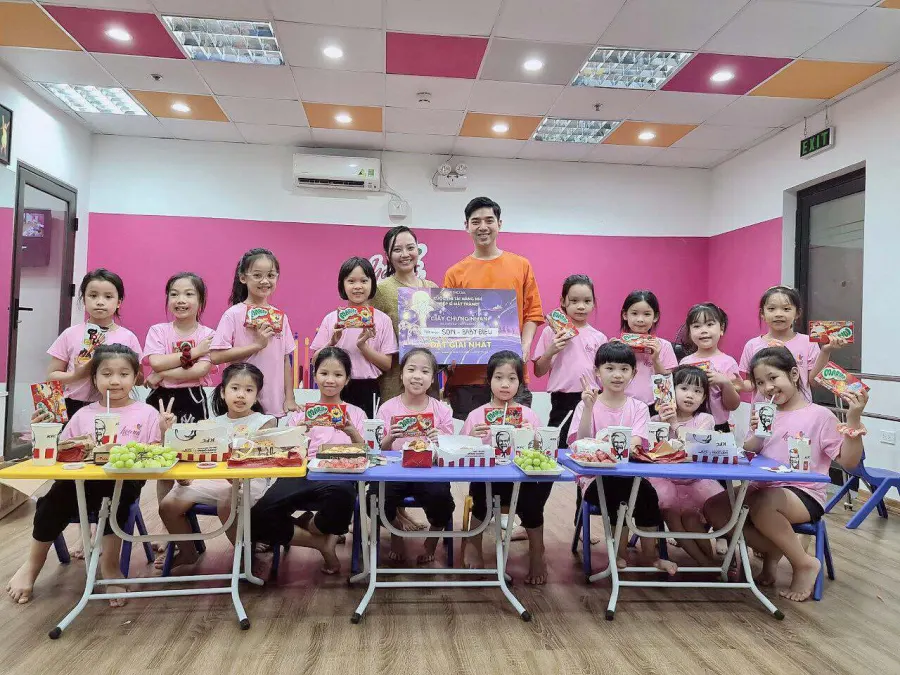 Câu lạc bộ Họa Mi