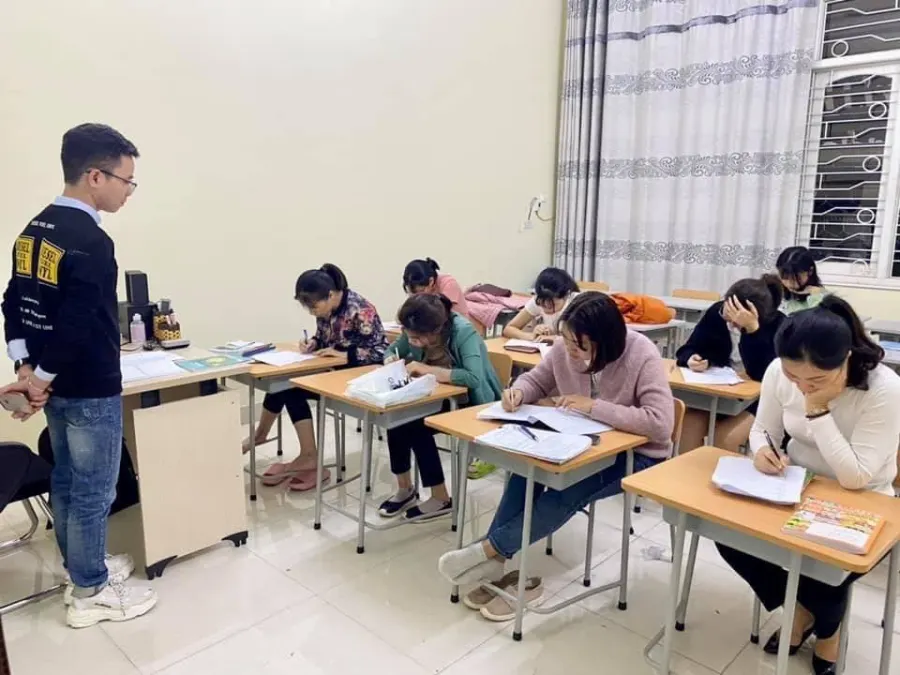 Ngoại Ngữ Full House