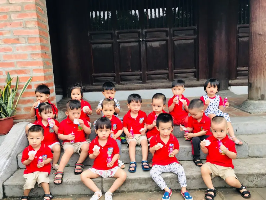 Mầm non Vườn Ước Mơ Song ngữ Montessori