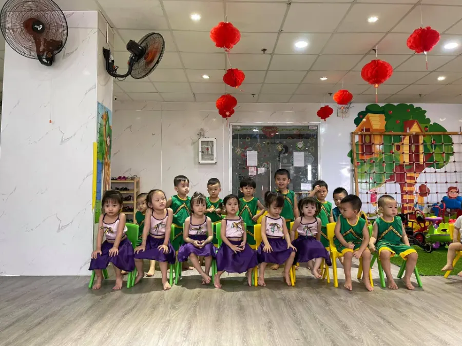 Mầm Non Bạch Tuyết - Vạn Phú