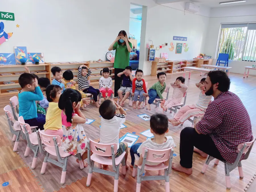 Mầm Non Hoa Sen (Hoa Sen Montessori)
