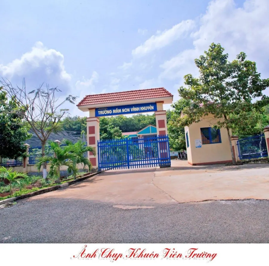 Trường Mầm Non Vành Khuyên