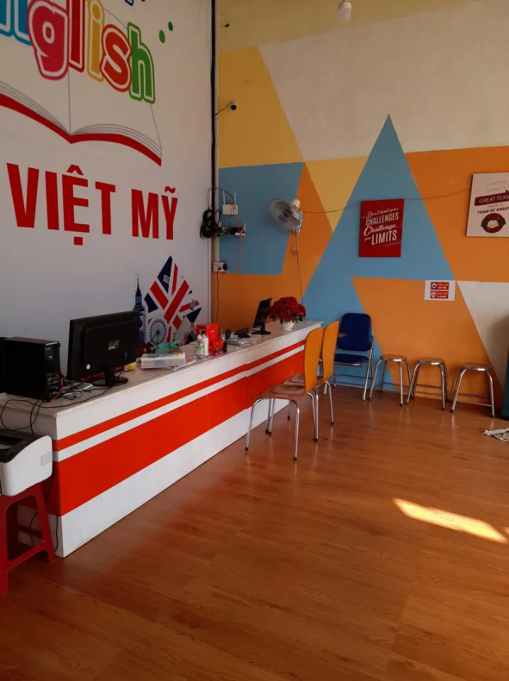 Trung Tâm Ngoại Ngữ Quốc Tế Đại Việt Mỹ