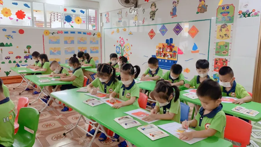 Trường Mầm Non Hoa Sữa