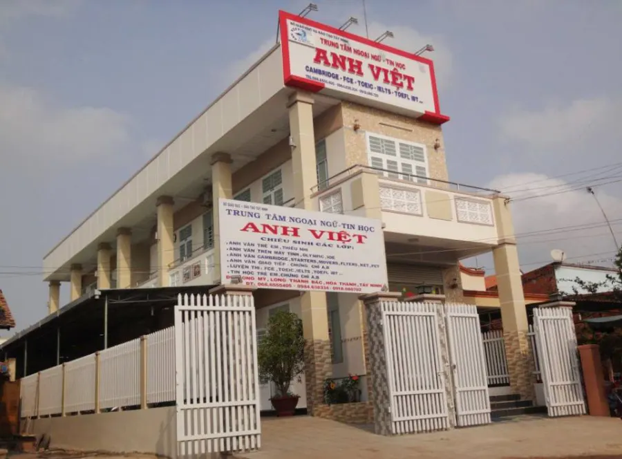 Trung Tâm Ngoại Ngữ - Tin Học Anh Việt