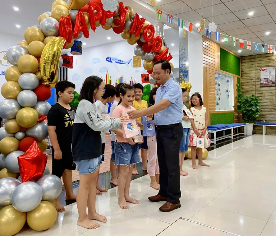 Trung Tâm Anh Ngữ WOW English School