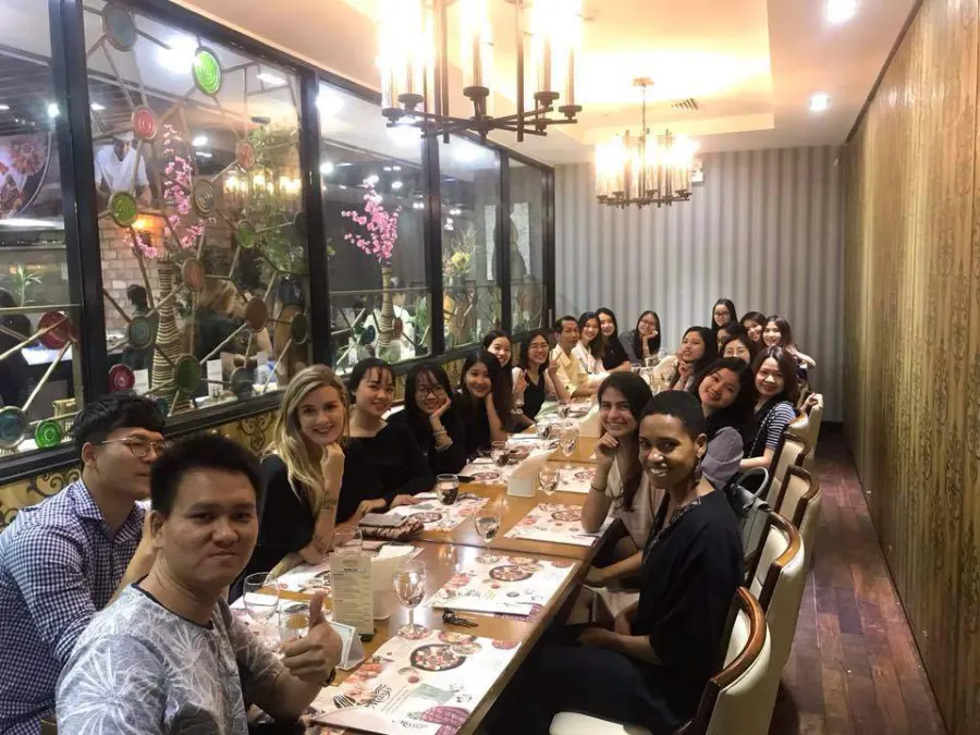 Trung Tâm Tiếng Anh Nghe Nói Phản Xạ Việt Hiếu FEC