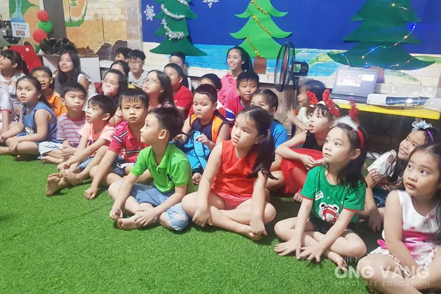 Trung Tâm Anh Ngữ Ong Vàng ( Smart Bee )