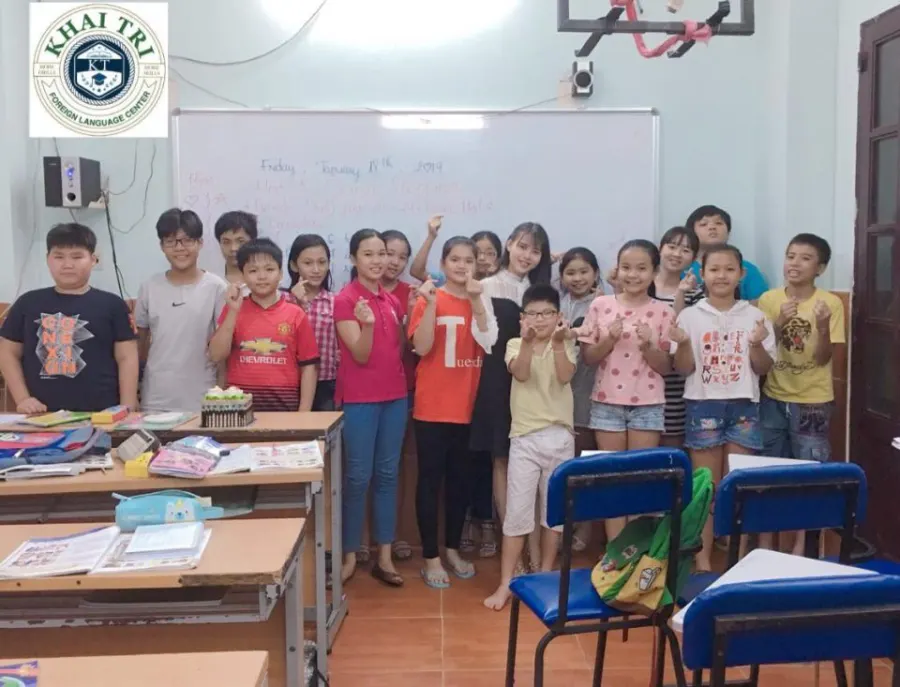 Trung Tâm Ngoại Ngữ Khải Trí (Khai Tri Language School)