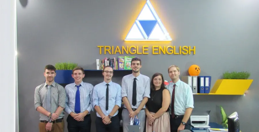 Trung Tâm Anh Văn Triangle English School
