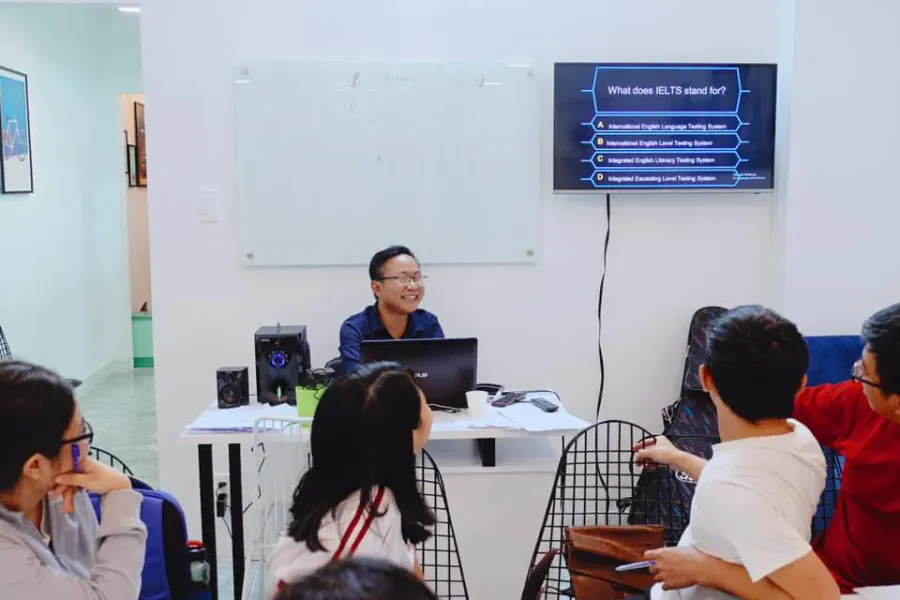 Trung Tâm Anh Ngữ IELTS Vietop - Phường 7