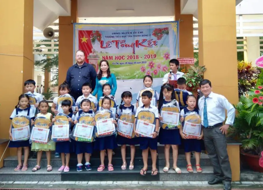 Trung Tâm Ngoại Ngữ-Tin Học Sao Việt