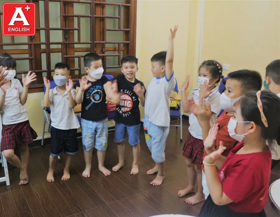 Trung Tâm Ngoại Ngữ Aplus ( A+ English )