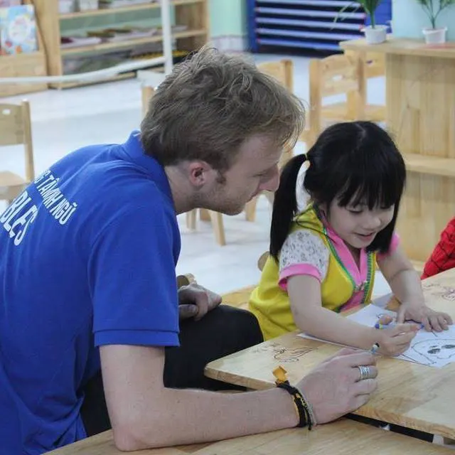 Trung Tâm Anh Ngữ Bles (Better Life English School)