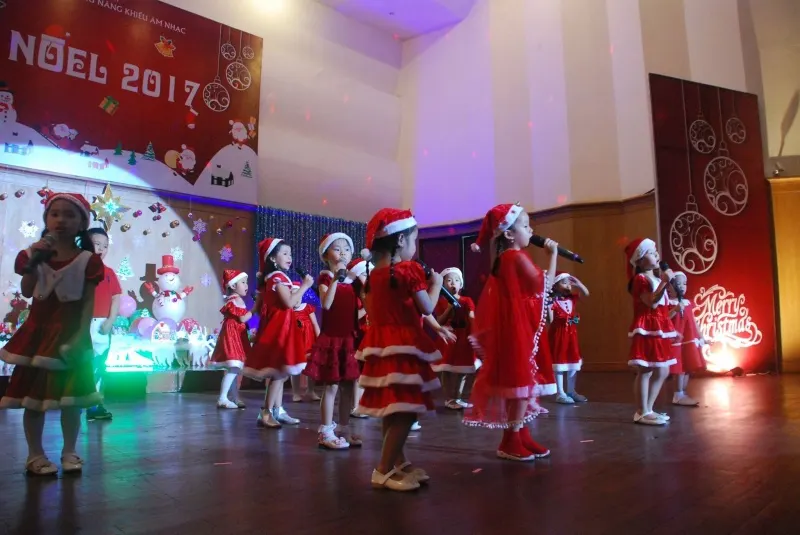Trung Tâm Bồi Dưỡng Năng Khiếu Âm Nhạc ( Music Training & Development Center )