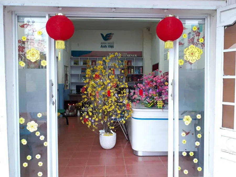 Trung Tâm Anh Ngữ Quốc Tế Anh Việt ( VEE )